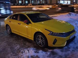 2022 Kia K5 III, жёлтый, 3200000 рублей, вид 5