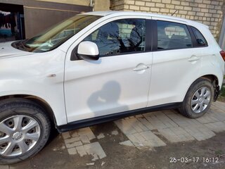 2014 Mitsubishi ASX I Рестайлинг, белый, 1150000 рублей, вид 3