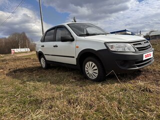 2012 Lada (ВАЗ) Granta I, белый, 310000 рублей, вид 3
