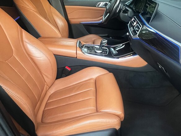2021 BMW X5 40i IV (G05/G18), чёрный, 6990000 рублей - вид 13