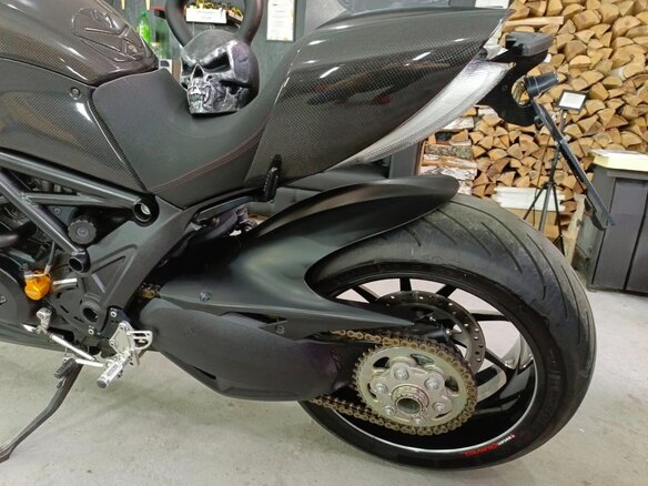 2011 Ducati Diavel Carbon, чёрный - вид 7