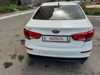 2015 Kia Rio III Рестайлинг, белый, 770000 рублей, вид 2