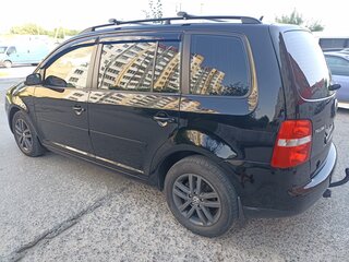 2005 Volkswagen Touran I, чёрный, 880000 рублей, вид 4