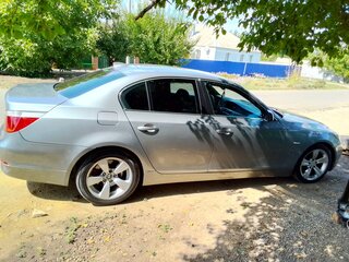 2004 BMW 5 серии 525i V (E60/E61), серый, 1300000 рублей, вид 3