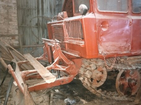 1998 ОТЗ ТДТ-55, красный, 550000 рублей, вид 4