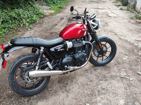 2016 Triumph Street Twin, красный, 560000 рублей, вид 1