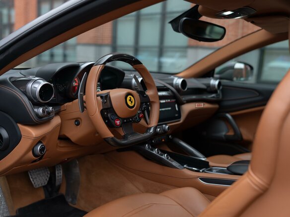 2017 Ferrari GTC4Lusso, серый, 23000000 рублей - вид 11