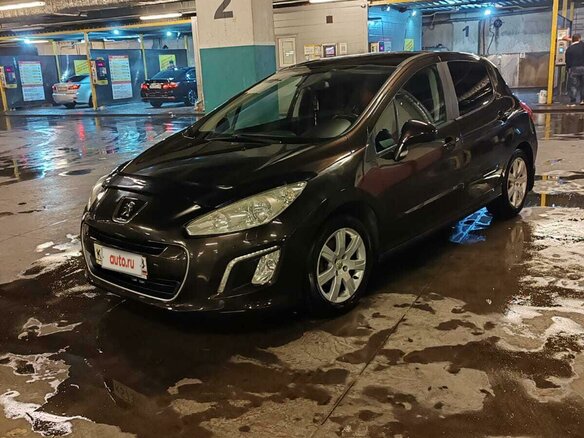 2011 Peugeot 308 I Рестайлинг, коричневый, 650000 рублей - вид 3
