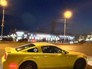 2005 Ford Mustang V, жёлтый, 7500000 рублей, вид 4