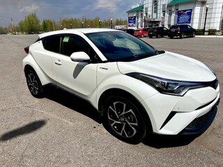 2018 Toyota C-HR I, белый, 2450000 рублей, вид 2