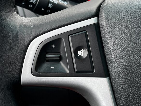 2013 Hyundai Solaris I, чёрный - вид 12
