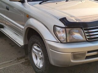 2002 Toyota Land Cruiser Prado 90 Series Рестайлинг, серебристый, 1500000 рублей, вид 2