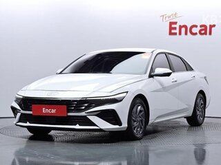 2023 Hyundai Avante VII Рестайлинг, белый, 1950000 рублей, вид 4