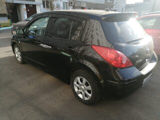 2013 Nissan Tiida I Рестайлинг, чёрный, 1200000 рублей, вид 4