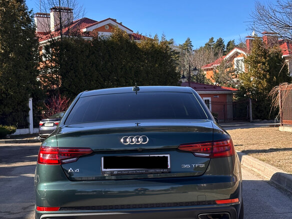 2018 Audi A4 V (B9), зелёный, 2800000 рублей - вид 4