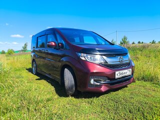 2015 Honda Stepwgn Spada V, красный, 1975000 рублей, вид 2
