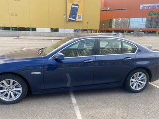 2011 BMW 5 серии 520i VI (F10/F11/F07), синий, 1780000 рублей, вид 5
