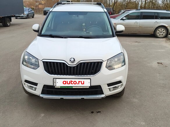 2015 Skoda Yeti I Рестайлинг, белый, 1535000 рублей