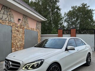 2013 Mercedes-Benz E-Класс 400 IV (W212, S212, C207) Рестайлинг, белый, 1999000 рублей, вид 1