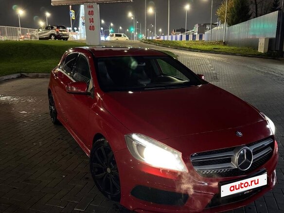 2013 Mercedes-Benz A-Класс 180 III (W176), красный, 1600000 рублей - вид 11