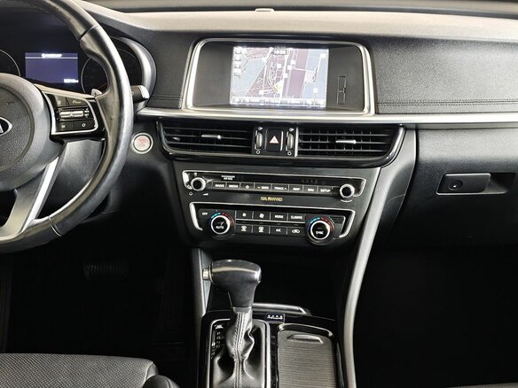2019 Kia Optima IV Рестайлинг, белый, 1953368 рублей - вид 13