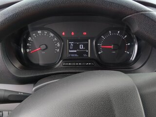 2018 Peugeot Expert, серебристый, 2455000 рублей, вид 3