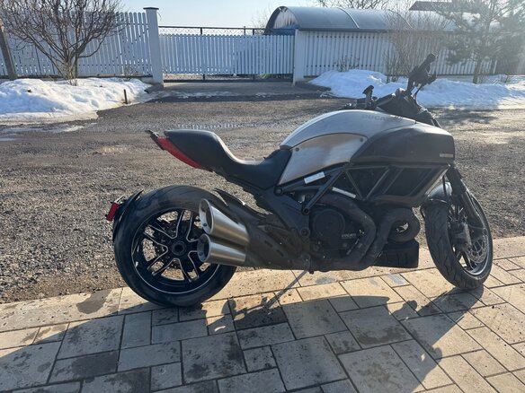 2015 Ducati Diavel, серый, 1100000 рублей - вид 13