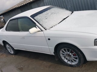 1997 Toyota Vista IV (V40), белый, 450000 рублей, вид 5