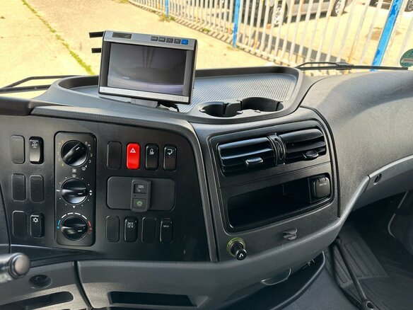 2013 Mercedes-Benz Atego, белый, 7474990 рублей - вид 13