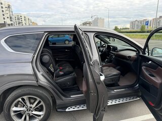 2018 Hyundai Santa Fe IV, серый, 3750000 рублей, вид 2
