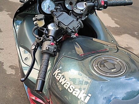 2007 Kawasaki ZX-14R, серый, 610000 рублей, вид 5