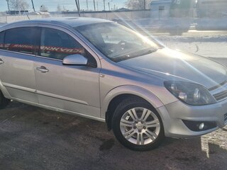 2007 Opel Astra H Рестайлинг, серебристый, 600000 рублей, вид 2