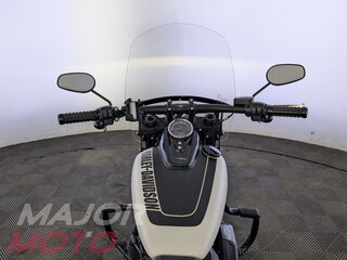 2019 Harley-Davidson Fat Bob, белый, 1749000 рублей, вид 3