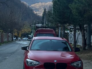2013 BMW 1 серии 118i II (F20/F21), красный, 1250000 рублей, вид 3