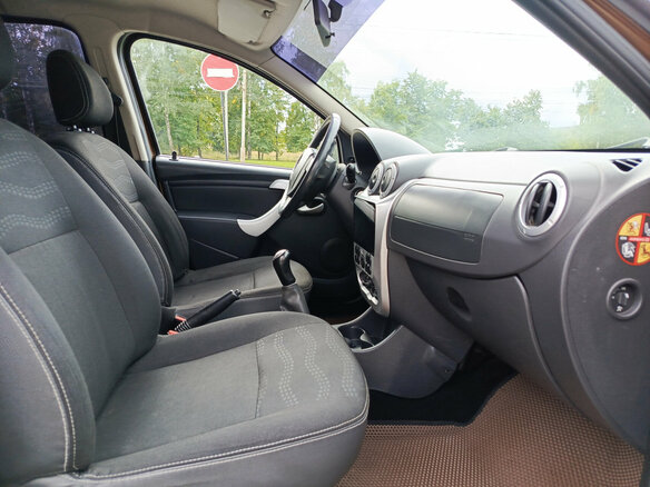 2013 Renault Sandero Stepway I, коричневый, 690000 рублей - вид 10