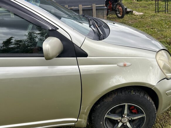 2002 Toyota Vitz I (P10), серый, 350000 рублей - вид 34