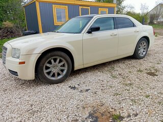 2009 Chrysler 300C I, бежевый, 1000000 рублей, вид 4