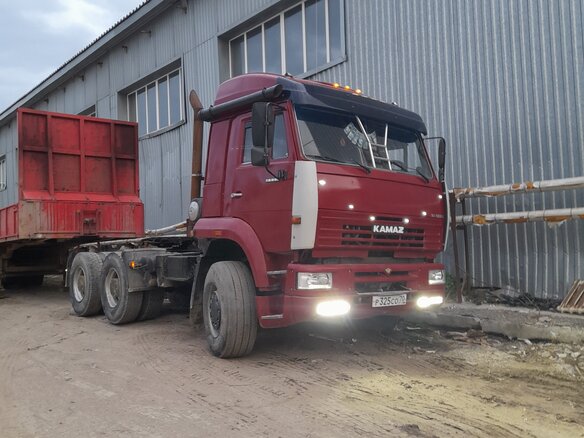 2007 КамАЗ 6460, пурпурный, 1200000 рублей - вид 2