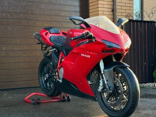 Ducati 848
