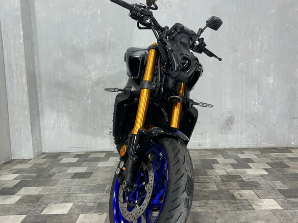 2022 Yamaha MT-09 (FZ-09), серый, 1065000 рублей - вид 8