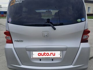 2011 Honda Freed I, серый, 1150000 рублей, вид 4