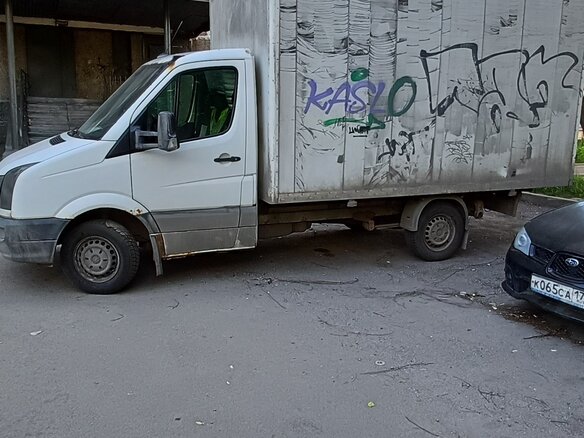 2012 Volkswagen Crafter, белый, 1100000 рублей - вид 2