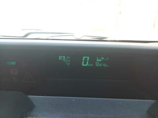 2010 Toyota Prius JDM II Рестайлинг (XW20), белый, 1400000 рублей, вид 5