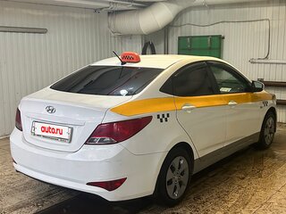 2016 Hyundai Solaris I Рестайлинг, белый, 650000 рублей, вид 4