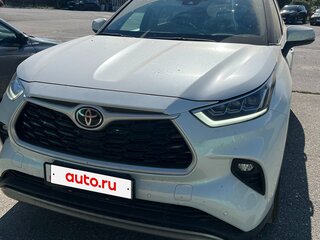 2025 Toyota Highlander IV (XU70), белый, 5500000 рублей, вид 1