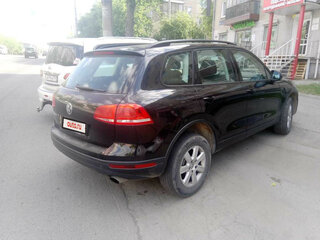 2015 Volkswagen Touareg II Рестайлинг, чёрный, 2299000 рублей, вид 5