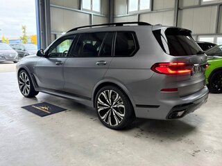 2025 BMW X7 40d I (G07) Рестайлинг, серый, 14404000 рублей, вид 4