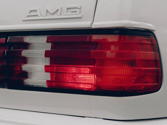 1985 Mercedes-Benz S-Класс 500 II (W126), белый, 7700000 рублей - вид 7