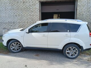 2011 Citroen C-Crosser, белый, 1100000 рублей, вид 4