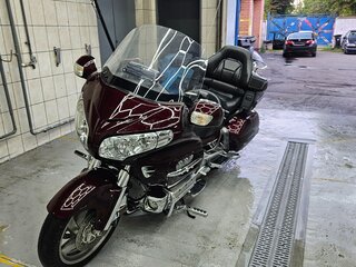 2008 Honda GL 1800 Gold Wing, красный, 1044330 рублей, вид 1